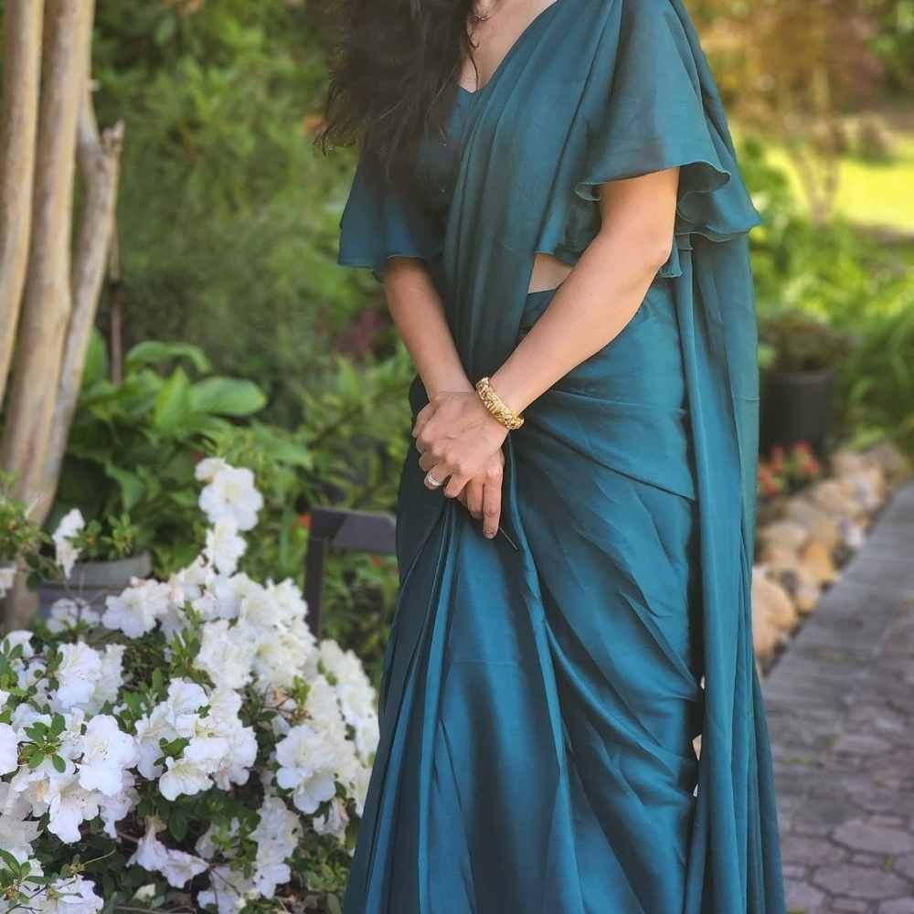 Elegant Teal Saree With Stitched Blouse